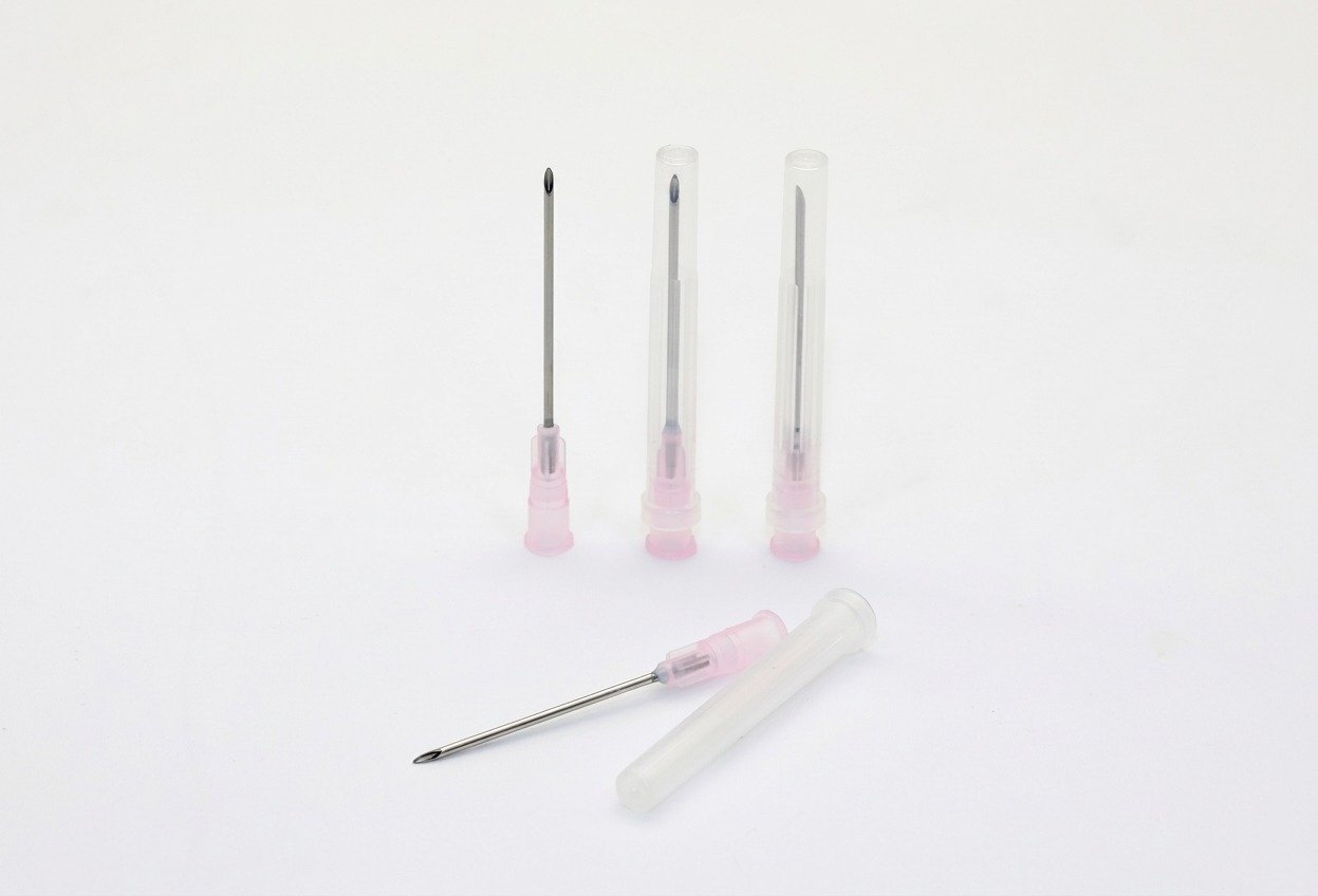Sungshim 18G filter needles with protective caps